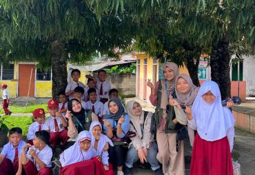 Mengajar Kearifan Lokal Keminangkabauan di SD 18 Muaro Paneh