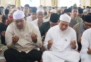 Walikota Bengkulu Dedy Wahyudi dan Wakil Walikota Bengkulu Ronny PL Tobing 