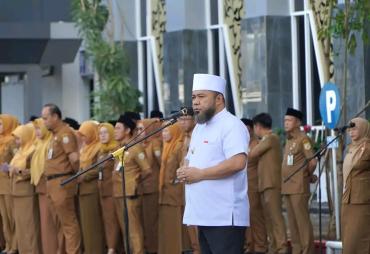 Gubernur Bengkulu Helmi Hasan