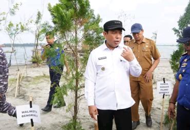 WaliKota Bengkulu dan Pelindo Laksanakan Penanaman Pohon…