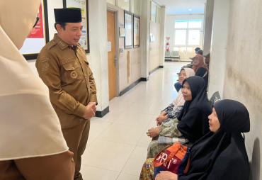 WaliKota Dedy Wahyudi Sapa Pasien RSUD Harapan dan Doa,…