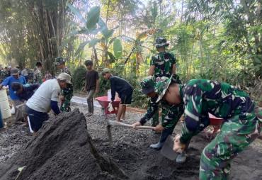 Ayunan Cangkul Satgas TMMD Reg Ke-129