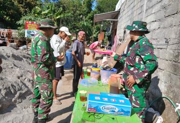 Satgas TMMD Kodim 0714/Salatiga Berbagi Kebersamaan Bersama…