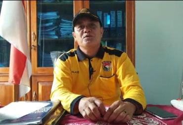 Kades Pondok Suguh Ajak Masyarakat Pasang Bendera Merah…